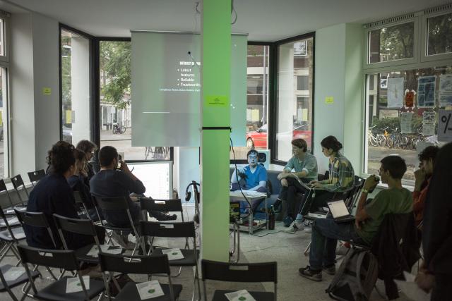 Conversations and XMPP being presented in Varia