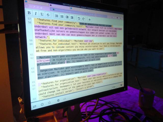 Collaborative translation of joinmastodon.org on etherpad